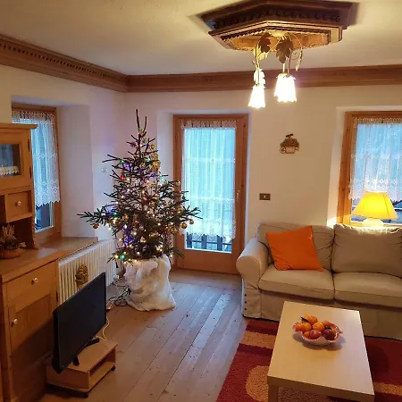 Casa Lucia Apartment *